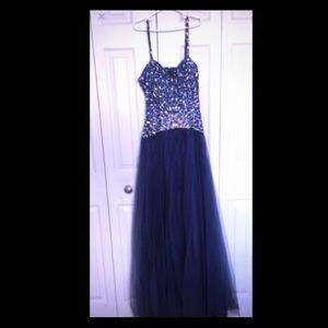 Gorgeous blue prom dress
